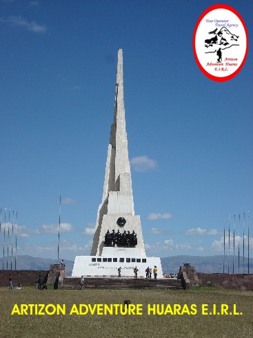 Obelisco Pampas de Junin - Ayacucho - Perú